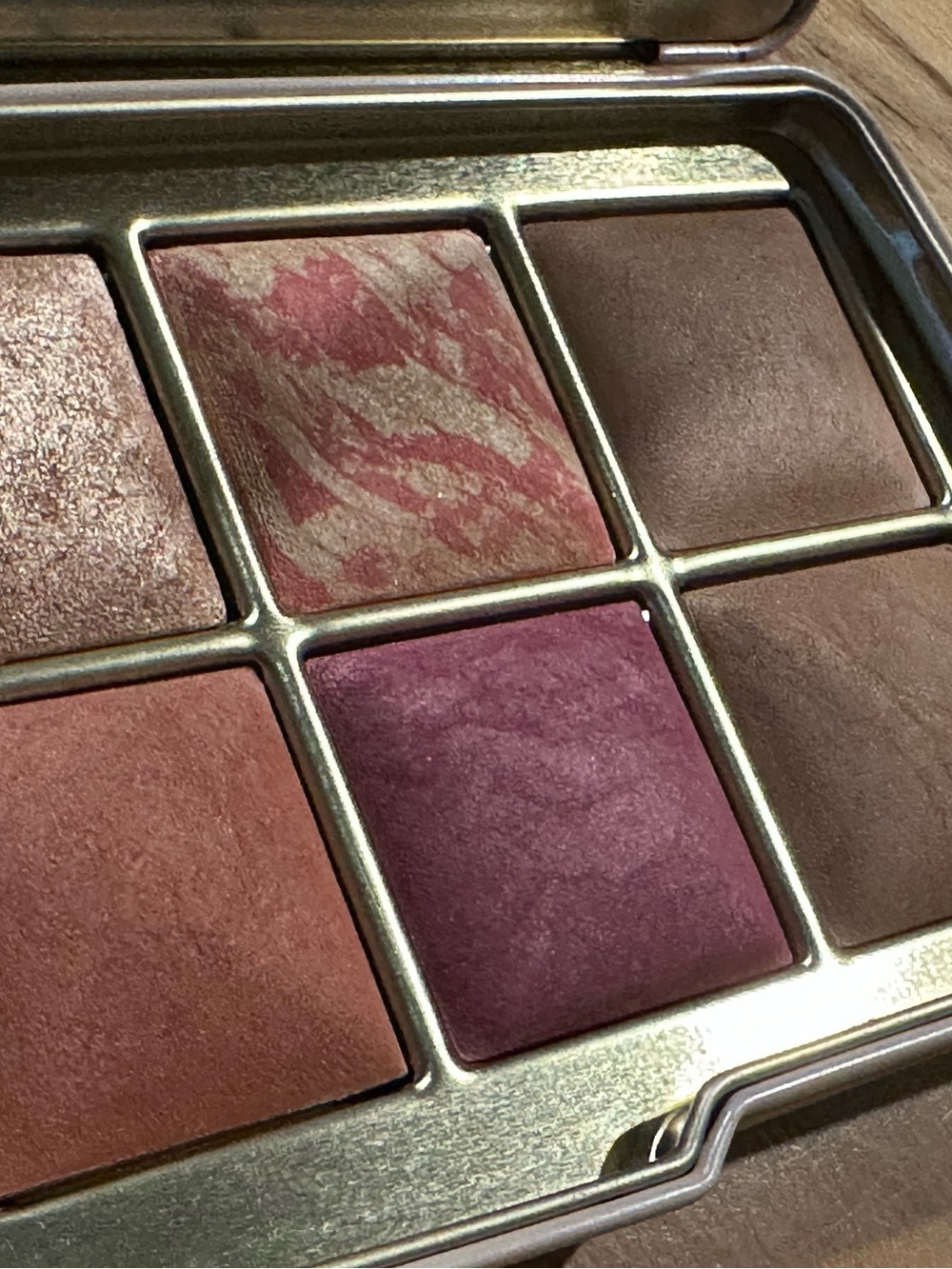 Hourglass Ambient Lighting
Edit Unlocked Deer Palette and Brush II - Picture 5 of 12